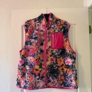Women’s oversized floral vest